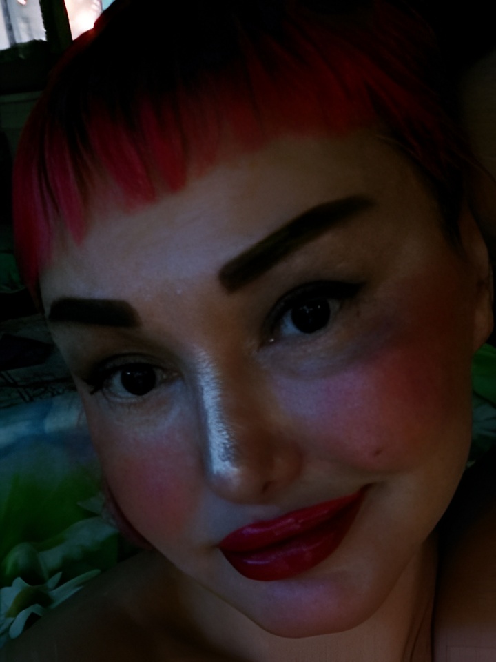 Викуля привлекальеная девушка из Чистякова цена от 2500 руб