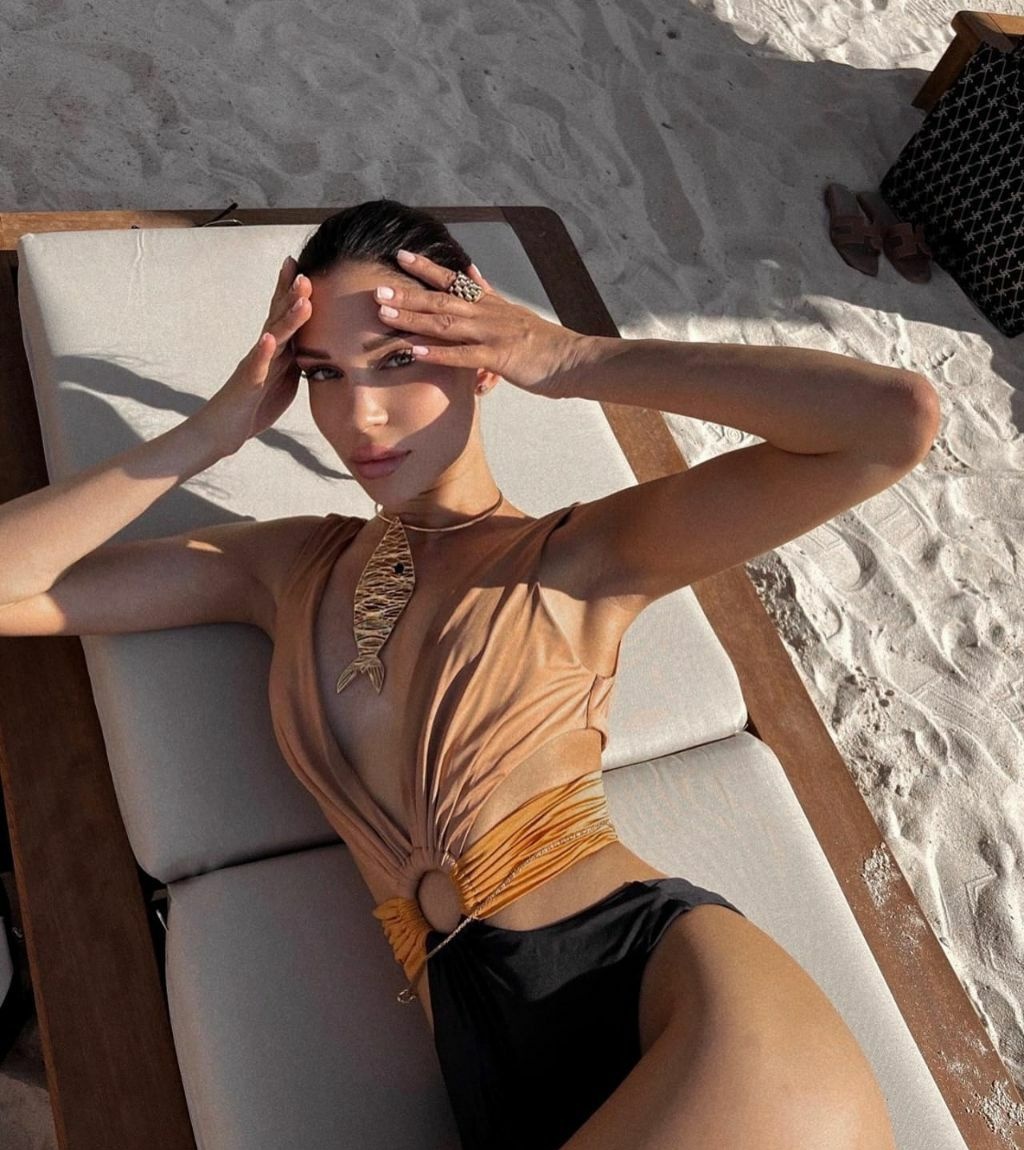 Влада привлекальеная девушка из Чистякова цена от 3000 руб