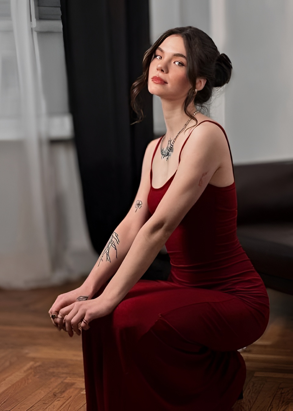 Кристина привлекательная девушка из Чистякова цена от 15000 руб