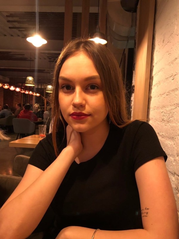 Влада привлекательная девушка из Чистякова цена от 3000 руб