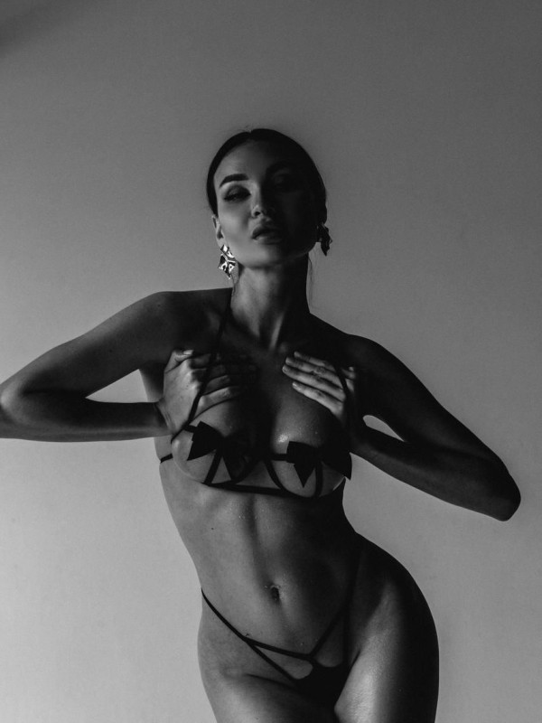 Жанна привлекательная девушка из Чистякова цена от 4000 руб