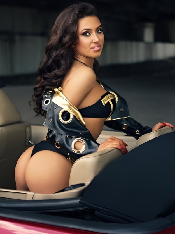 Арина привлекательная девушка из Чистякова цена от 3000 руб